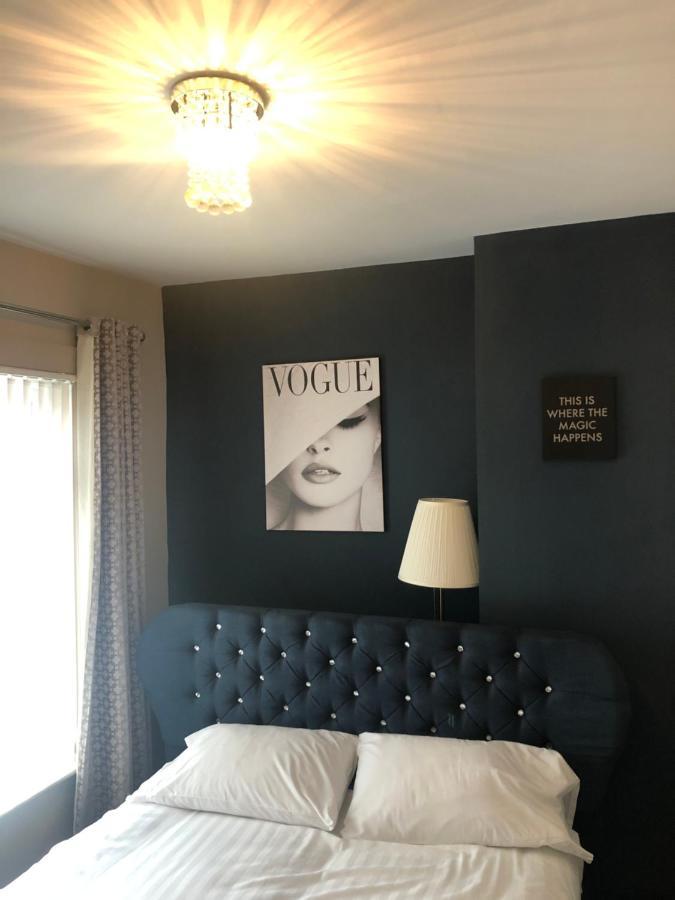 ليفربول 3 Double Bed Brittania Styled Central Home Near Lfc Sleeps 6 With Free Business Super Fast Fibre Broadband المظهر الخارجي الصورة