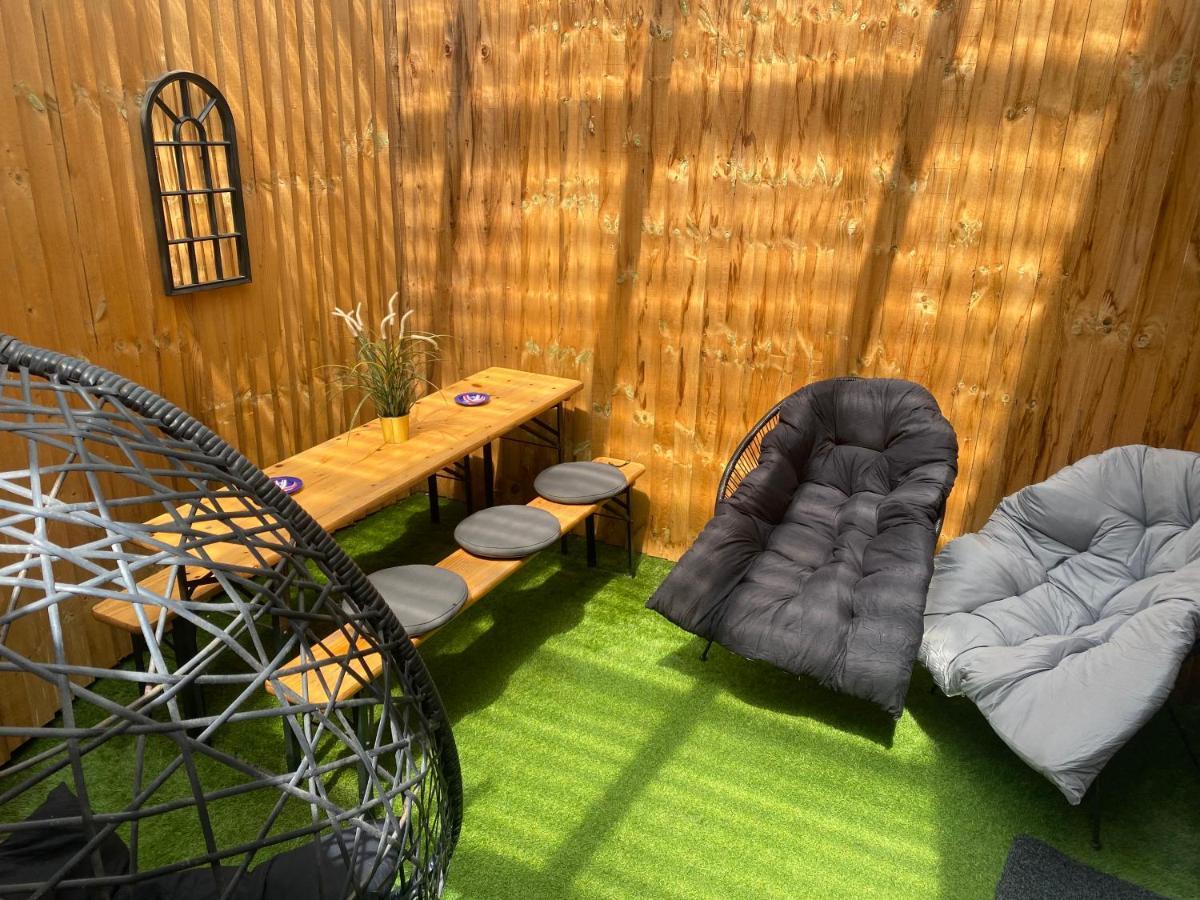 ليفربول 3 Double Bed Brittania Styled Central Home Near Lfc Sleeps 6 With Free Business Super Fast Fibre Broadband المظهر الخارجي الصورة
