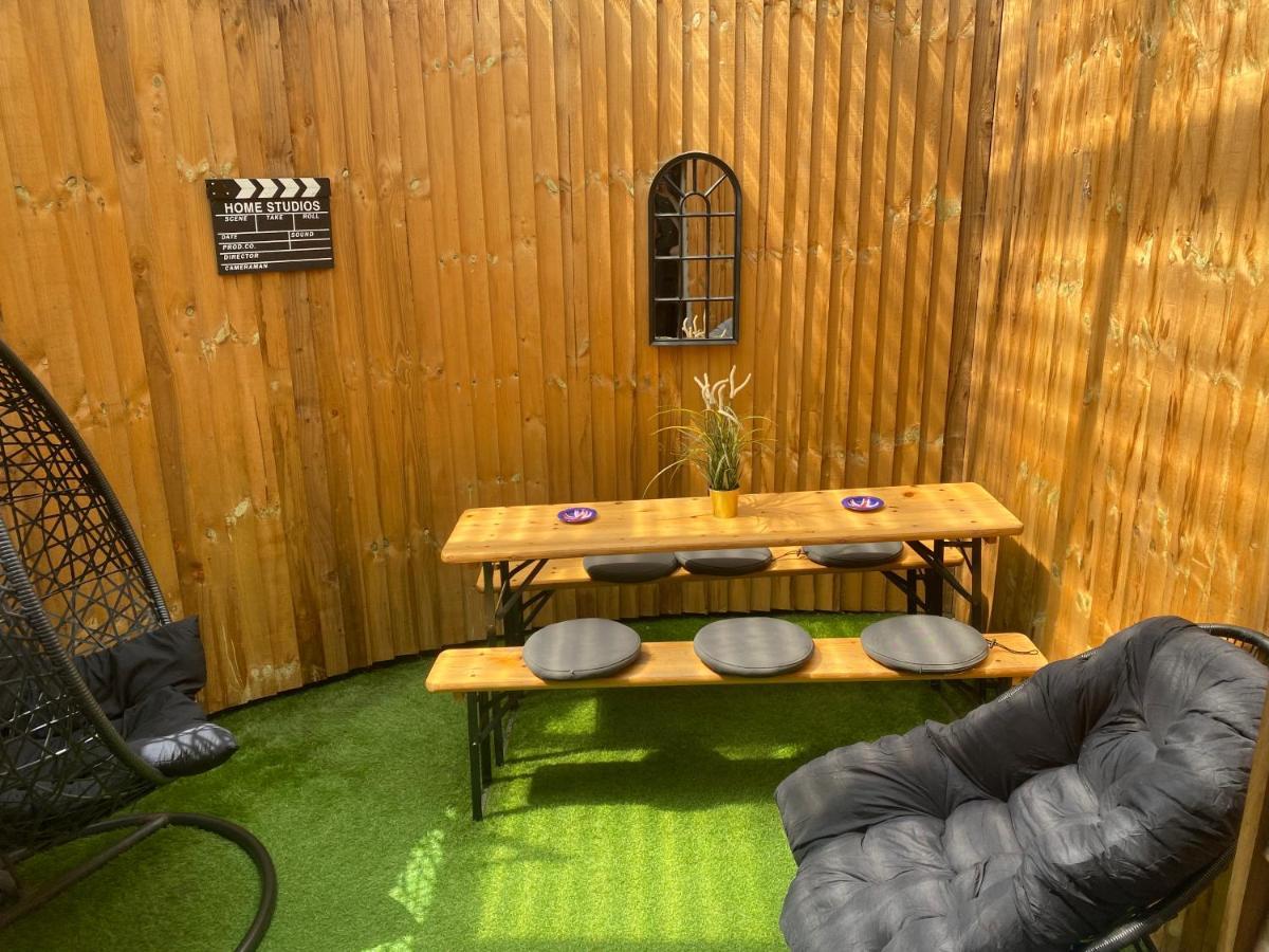 ليفربول 3 Double Bed Brittania Styled Central Home Near Lfc Sleeps 6 With Free Business Super Fast Fibre Broadband المظهر الخارجي الصورة