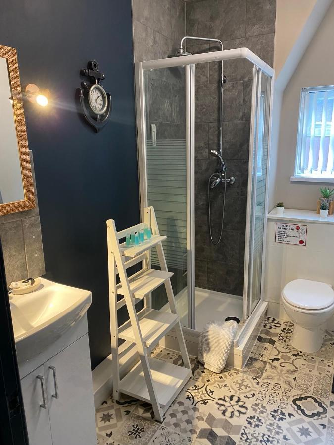 ليفربول 3 Double Bed Brittania Styled Central Home Near Lfc Sleeps 6 With Free Business Super Fast Fibre Broadband المظهر الخارجي الصورة
